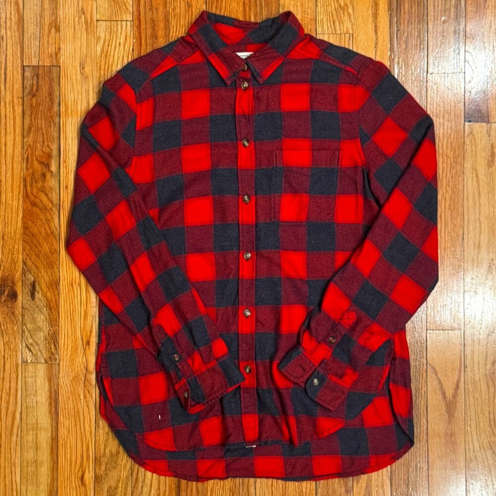 American Eagle Outfitters Women's Red Plaid Flannel Size Small